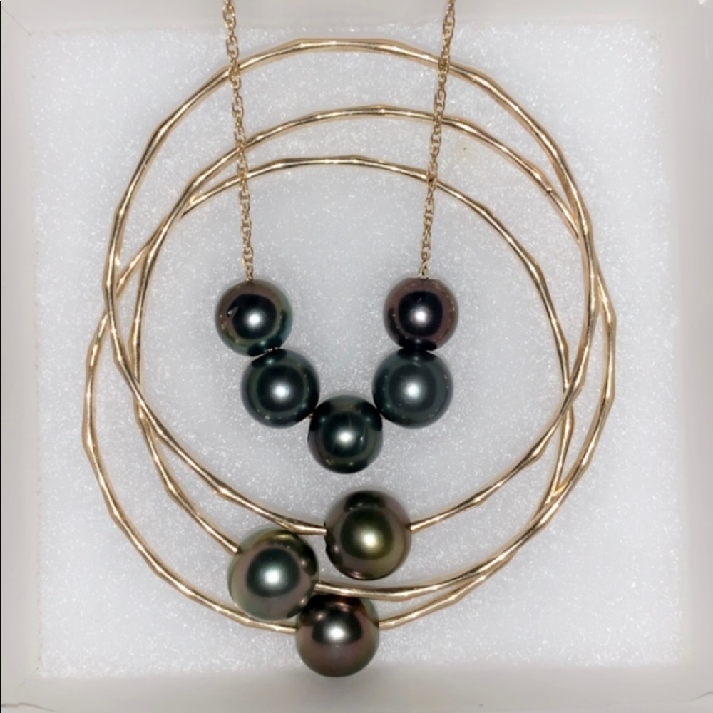 Tahitian Pearl Set (Free wave bangle included)